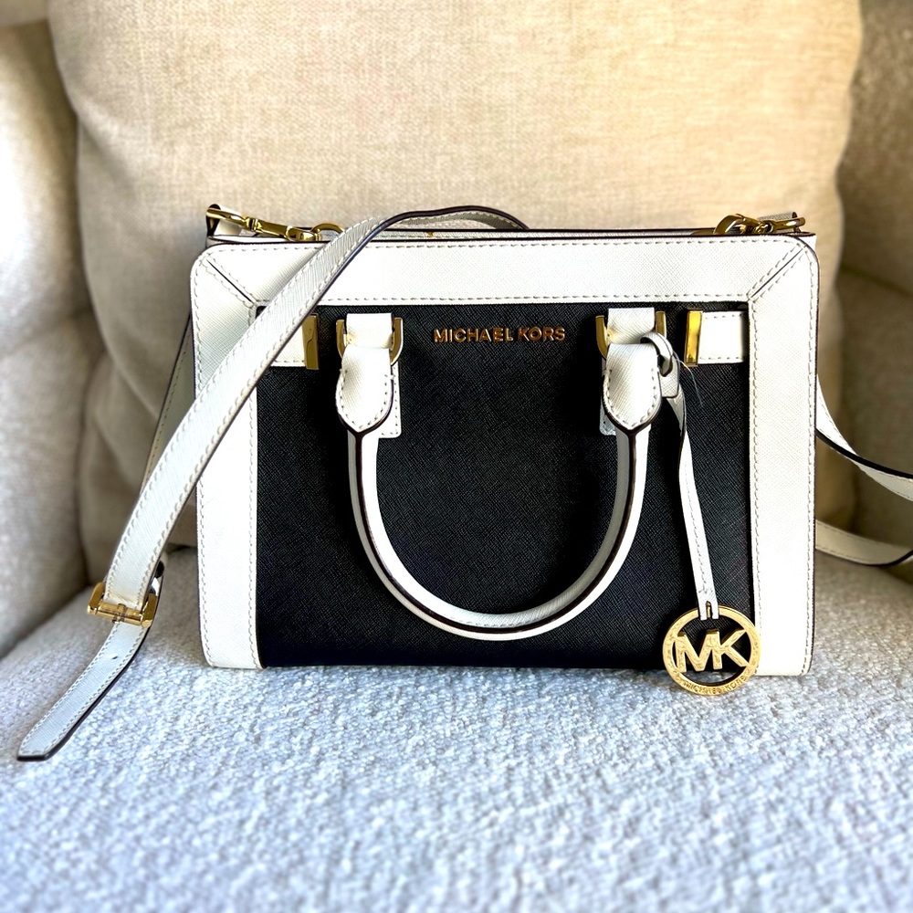 Black & White Michael Kors Bag